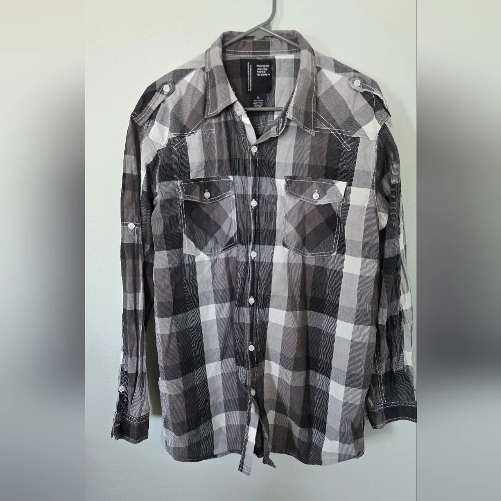 Koman Jeans Gray Plaid Button Down Shirt Size XL 100% Cotton
